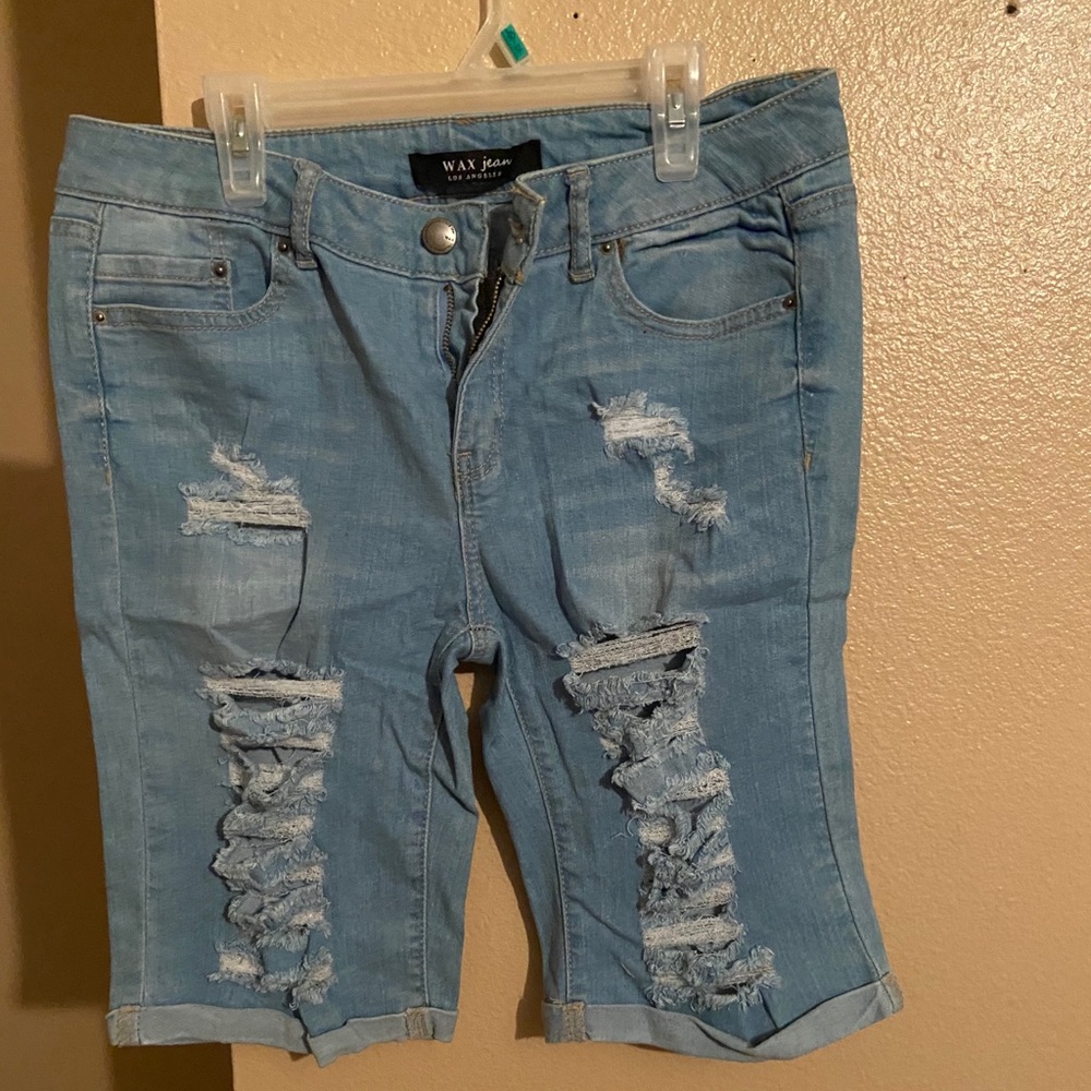 Destroyed Jean shorts